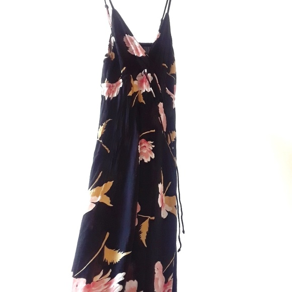 Billabong Dresses & Skirts - Billabong Like Minded Maxi Dress